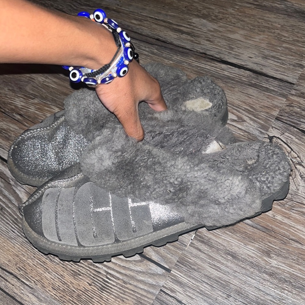 Ugg Slippers PRE OWNED
